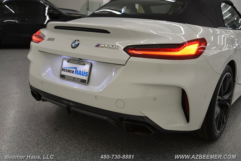 Used 2024 BMW Z4 M40i w/ Premium Package image 36