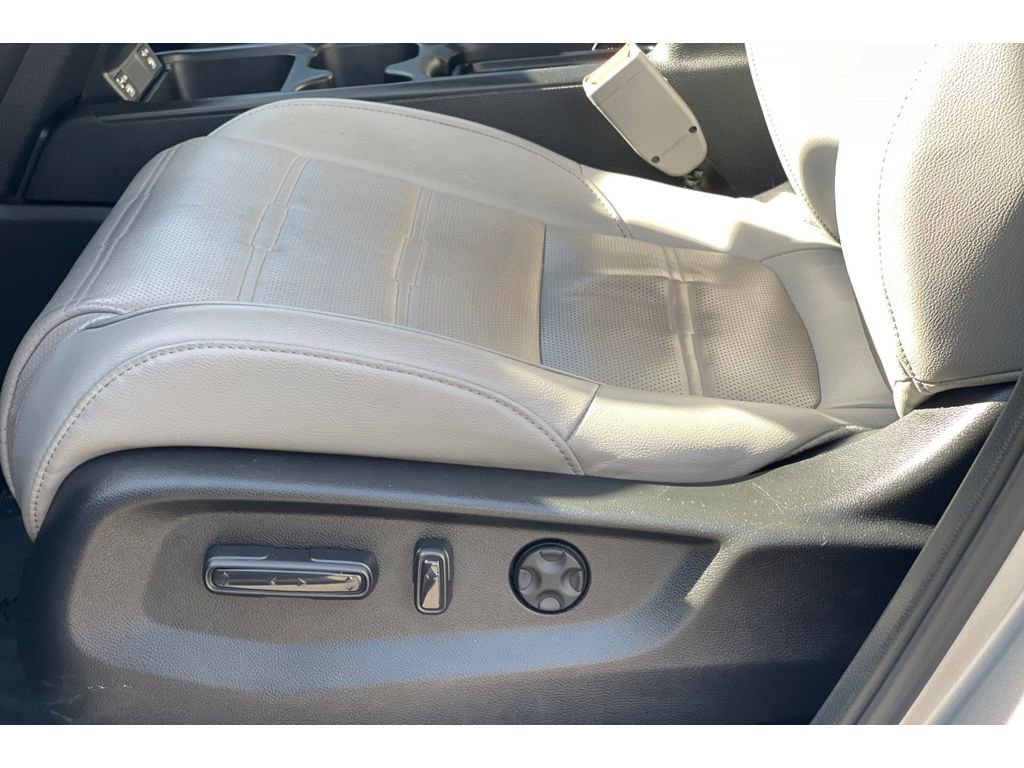 Used 2021 Honda CR-V EX-L image 13