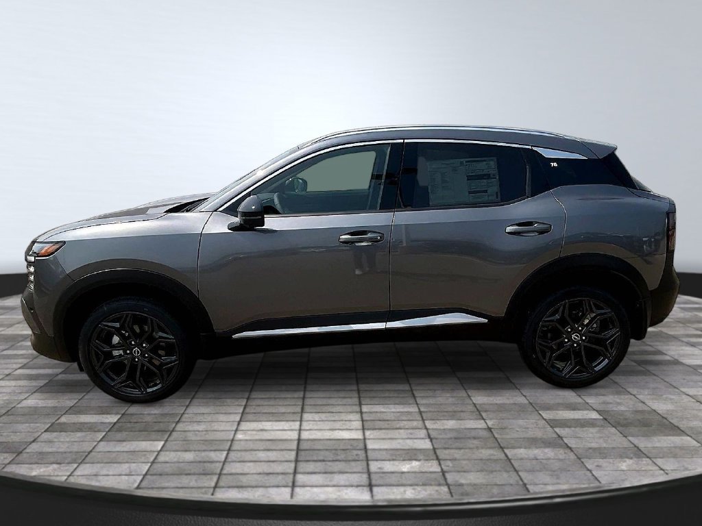 Used 2026 Nissan Kicks SR FWD image 15