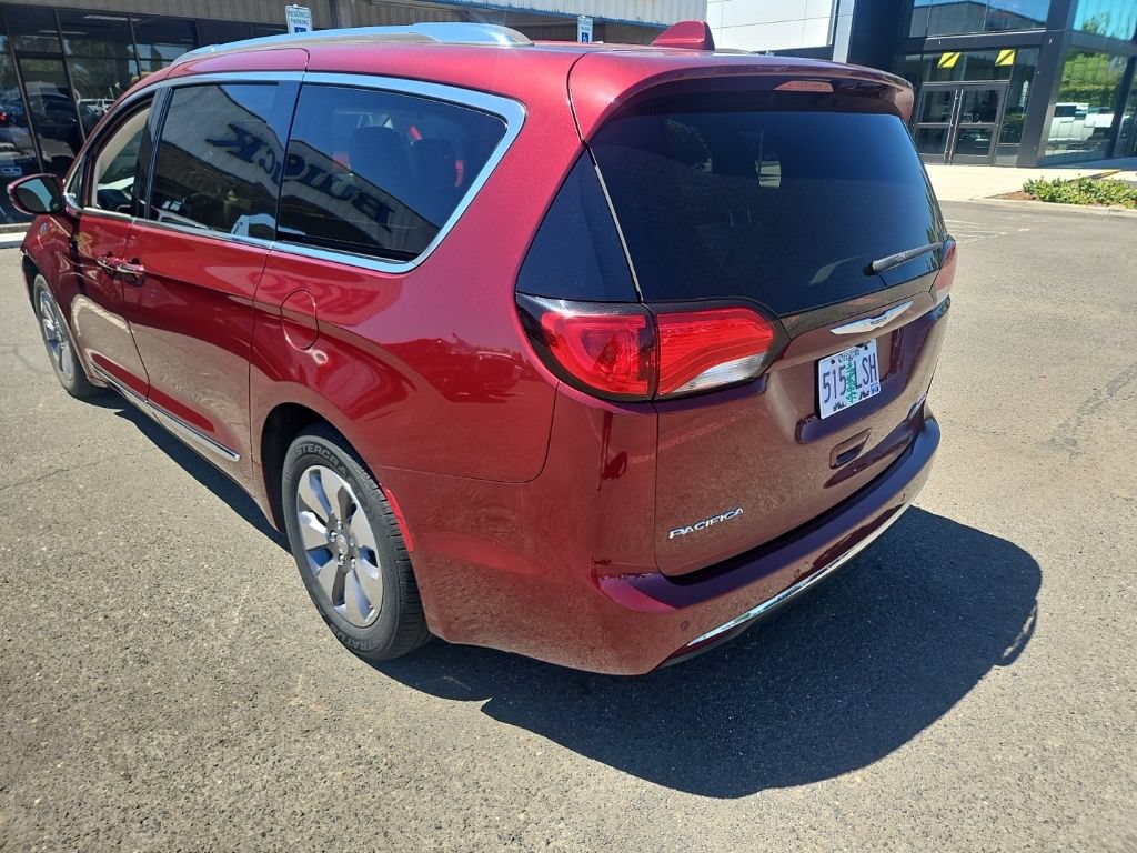 Used 2018 Chrysler Pacifica Limited FWD image 6