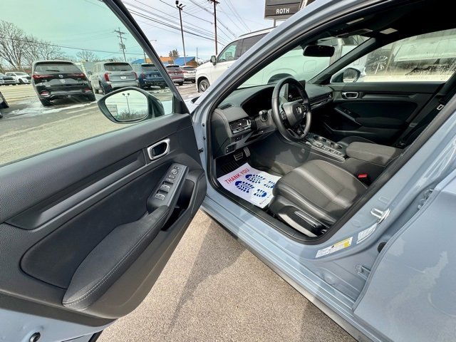 Used 2024 Honda Civic Sport image 4