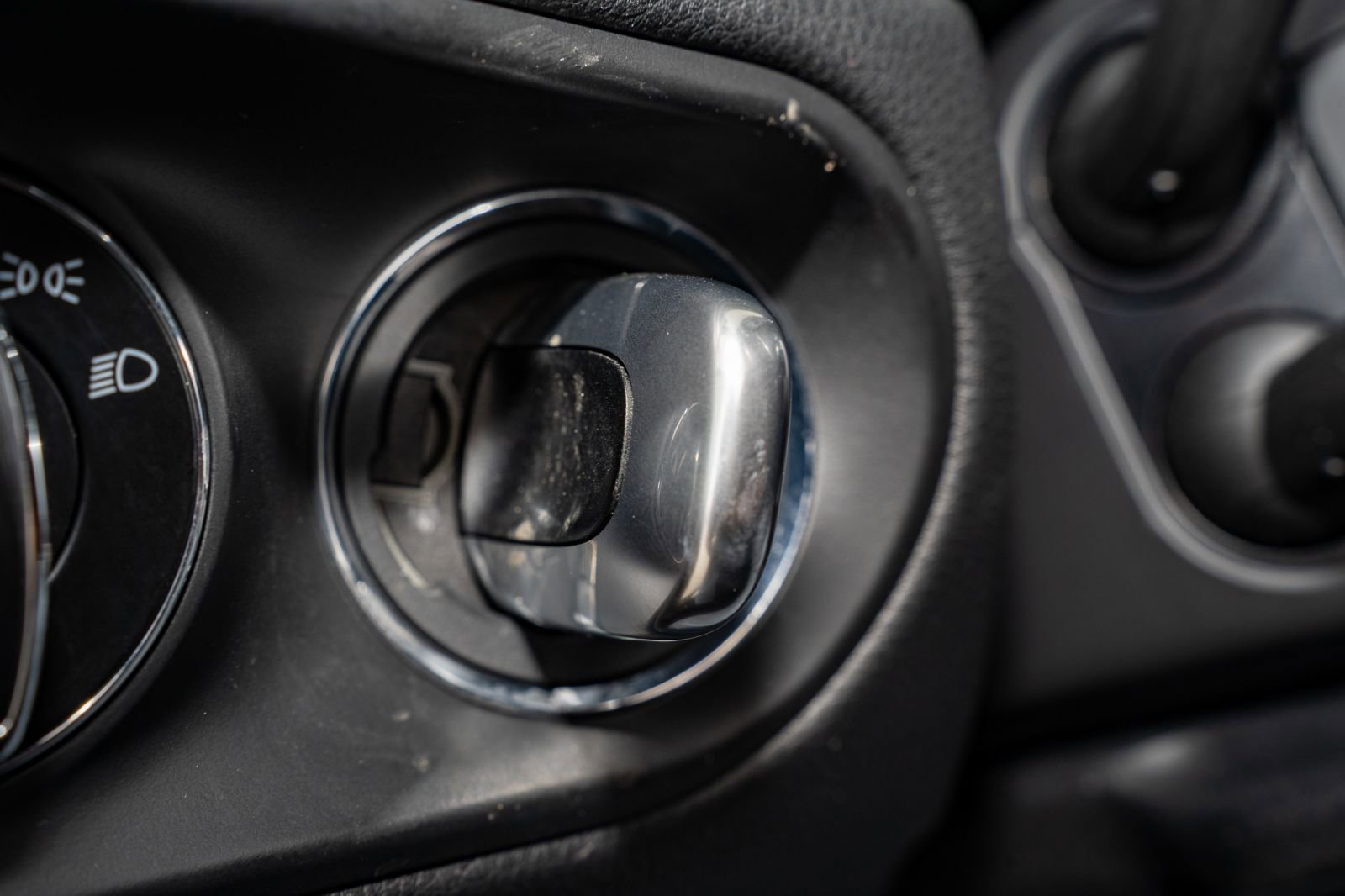 Used 2022 Porsche Macan S image 31