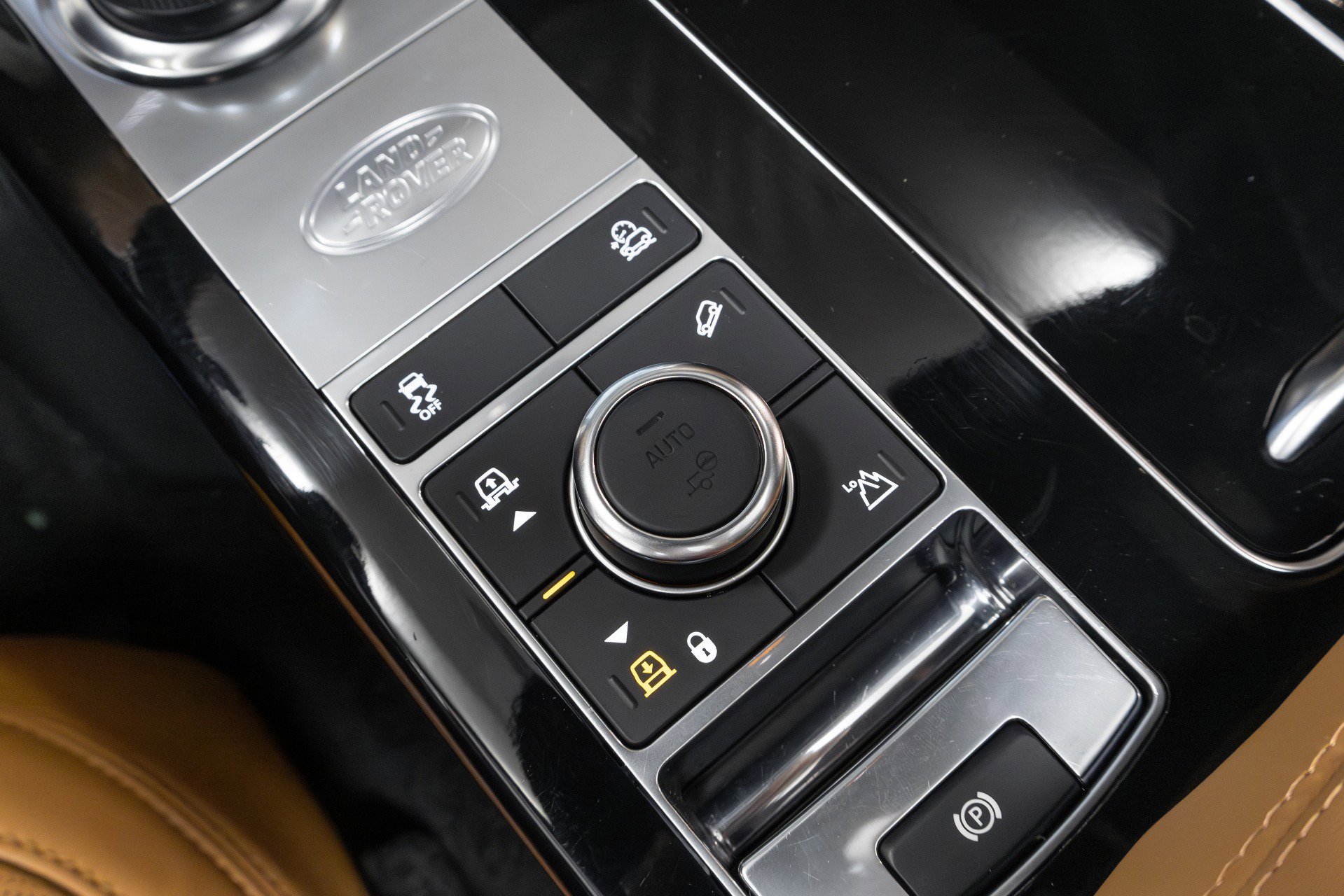 Used 2022 Land Rover Range Rover Autobiography image 55