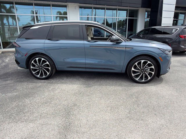 New 2026 Lincoln Nautilus Black Label AWD/4WD image 8