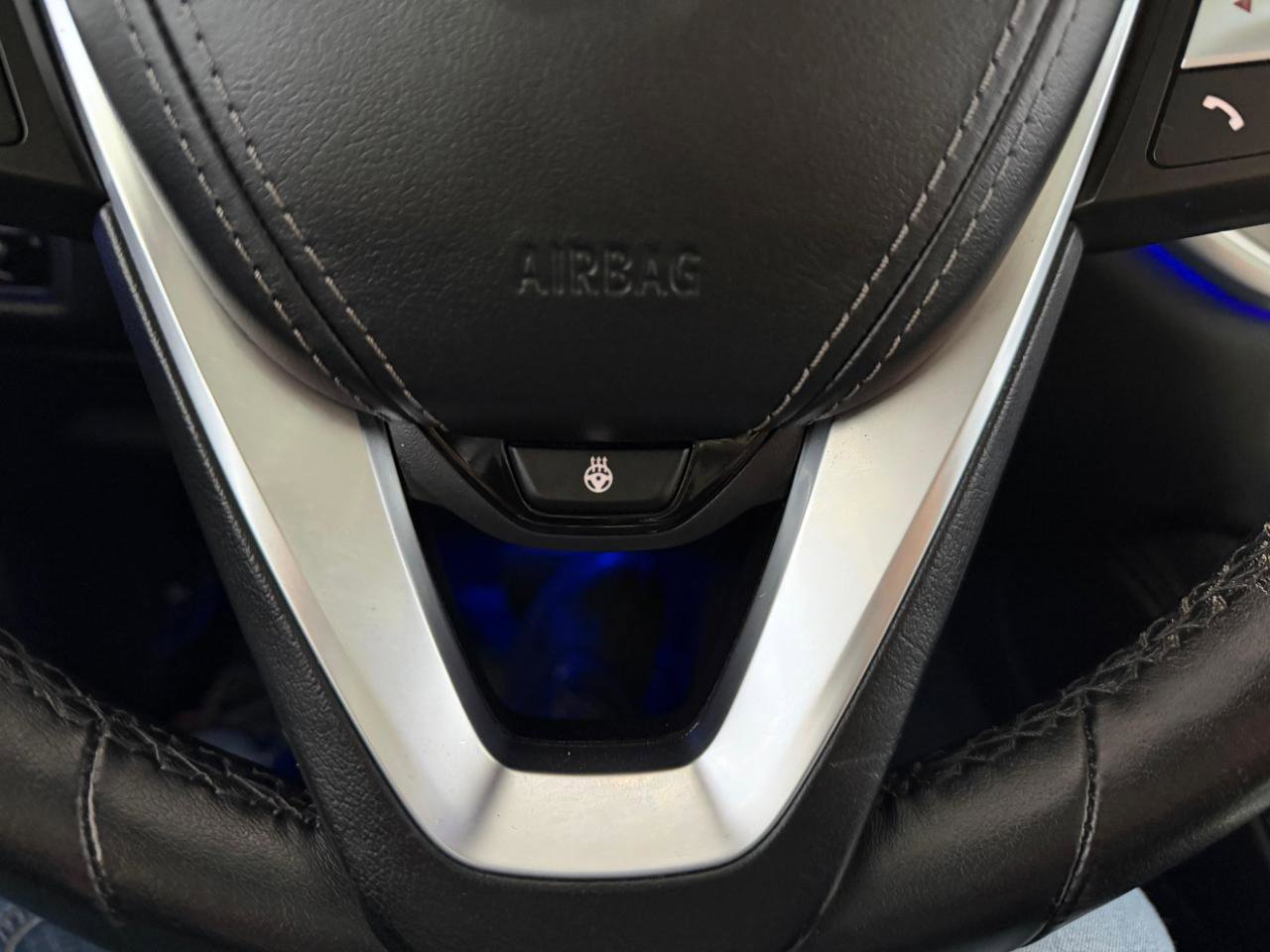 Used 2021 BMW X6 xDrive40i w/ Premium Package image 34