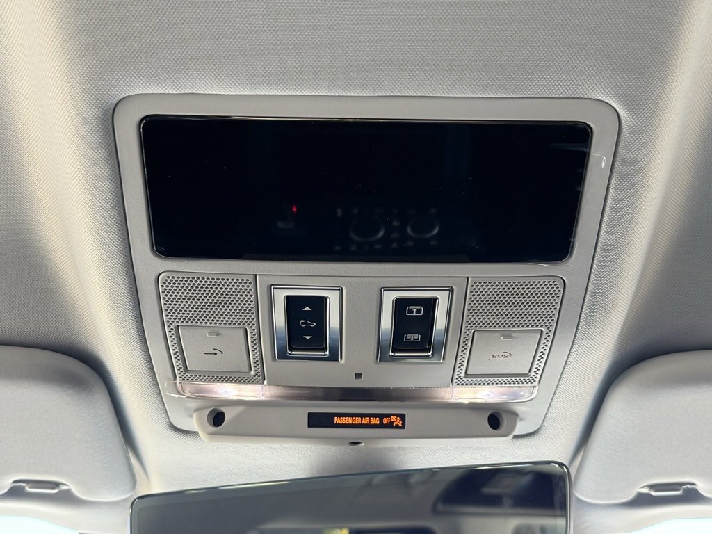 New 2026 Land Rover Defender 110 S image 27