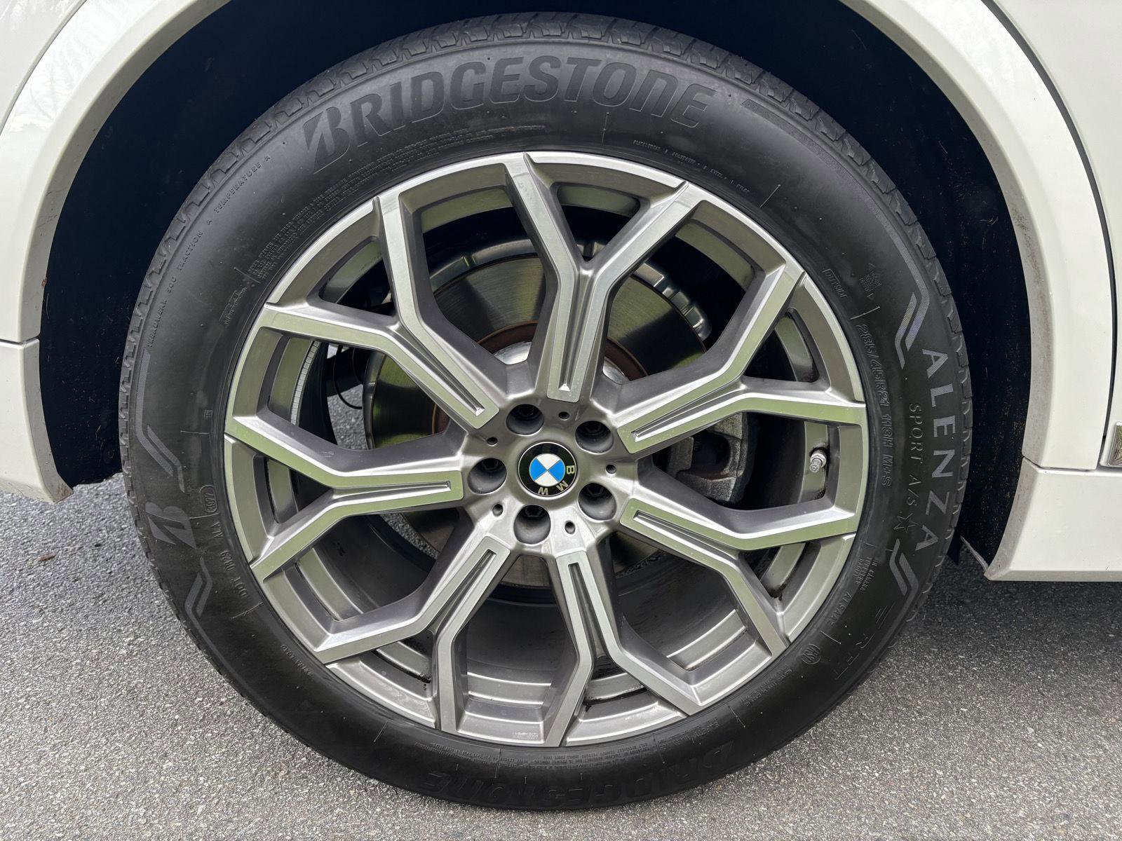 Used 2023 BMW X7 xDrive40i w/ Premium Package image 26