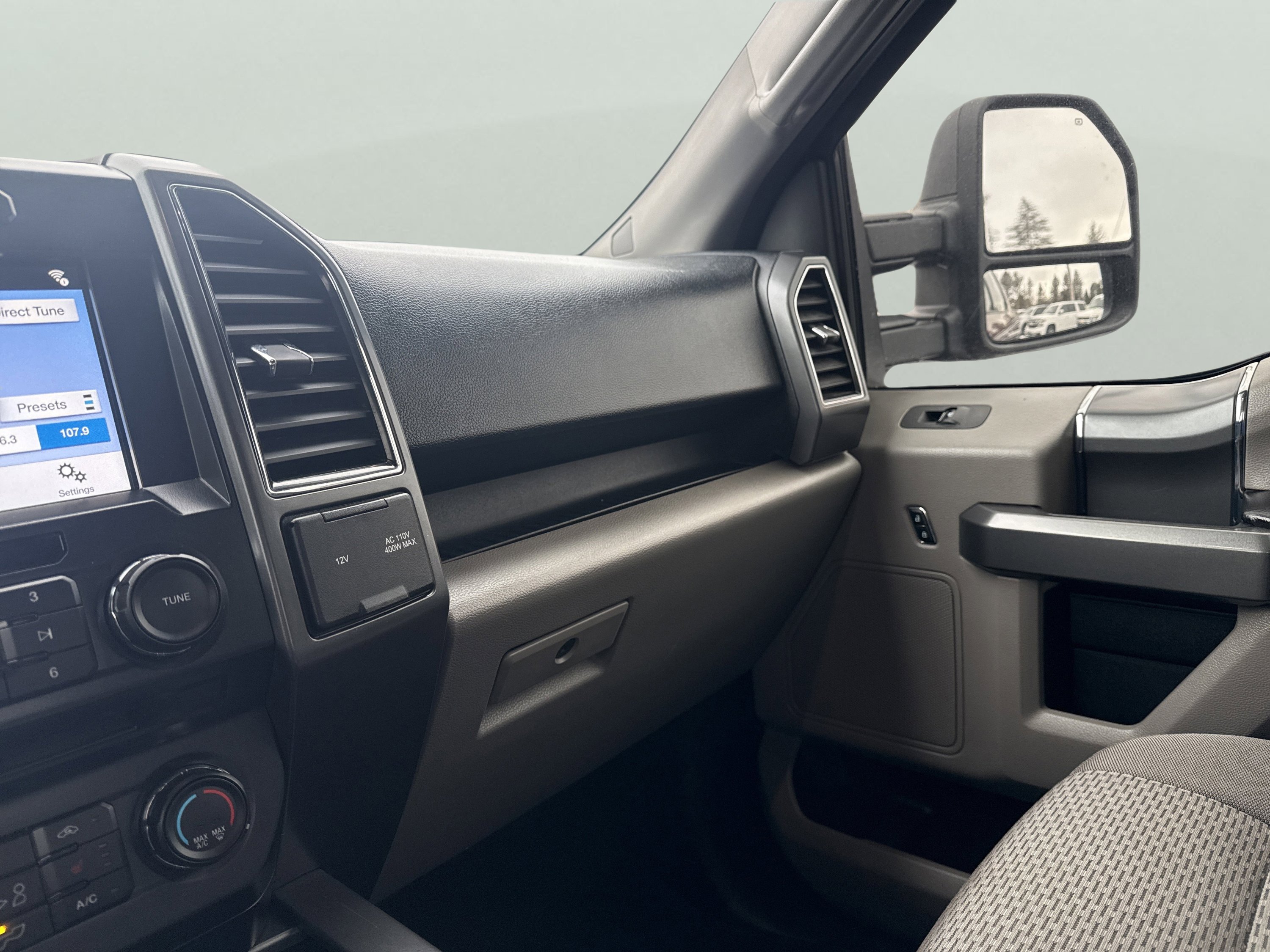 Used 2017 Ford F150 XLT w/ Equipment Group 302A Luxury image 17