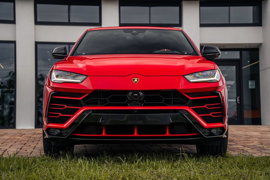 Used 2020 Lamborghini Urus AWD/4WD image 9