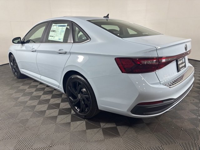 New 2025 Volkswagen Jetta SE image 6