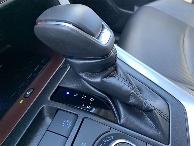 Used 2025 Toyota RAV4 Limited image 25