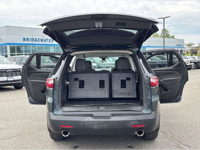 Used 2020 Chevrolet Traverse RS w/ LPO, Floor Liner Package AWD/4WD image 13