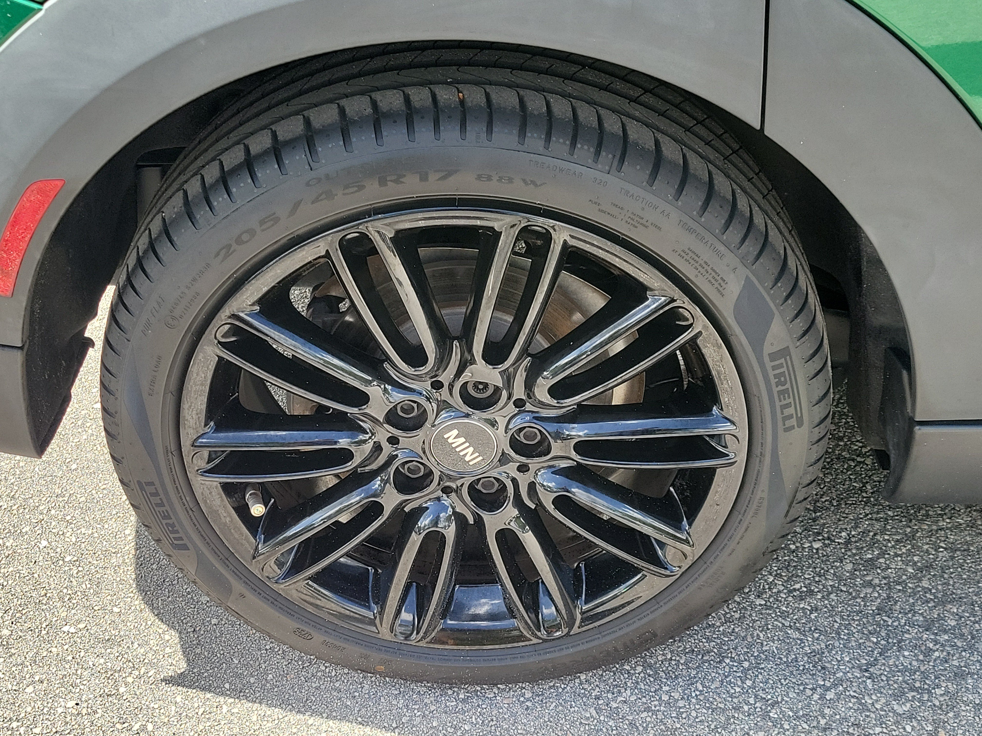 Certified 2024 MINI Cooper 4-Door Hardtop FWD image 5