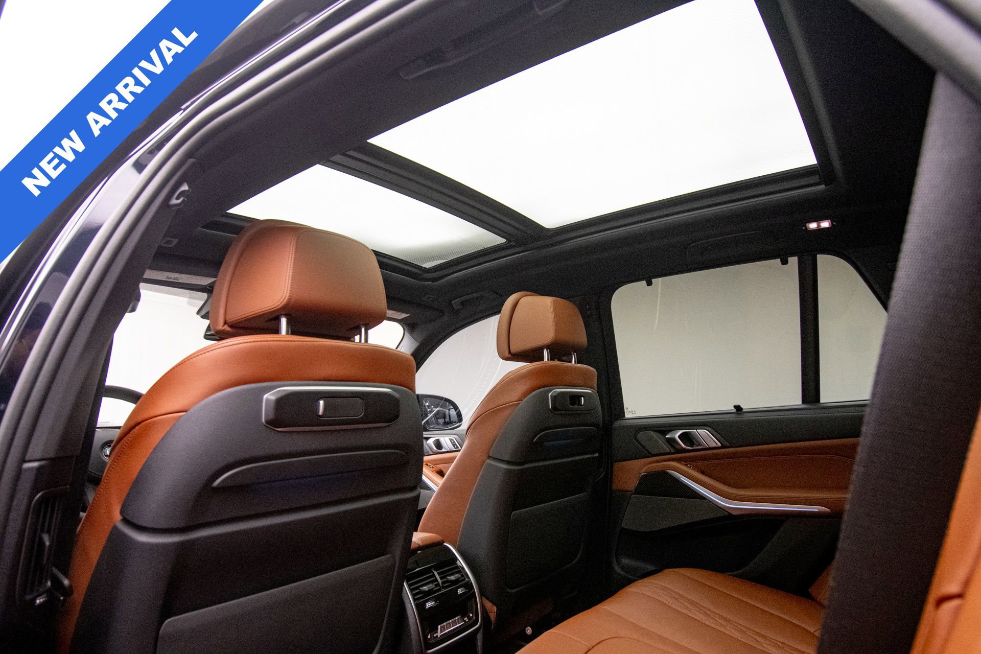 Used 2026 BMW X5 M60i AWD/4WD image 32