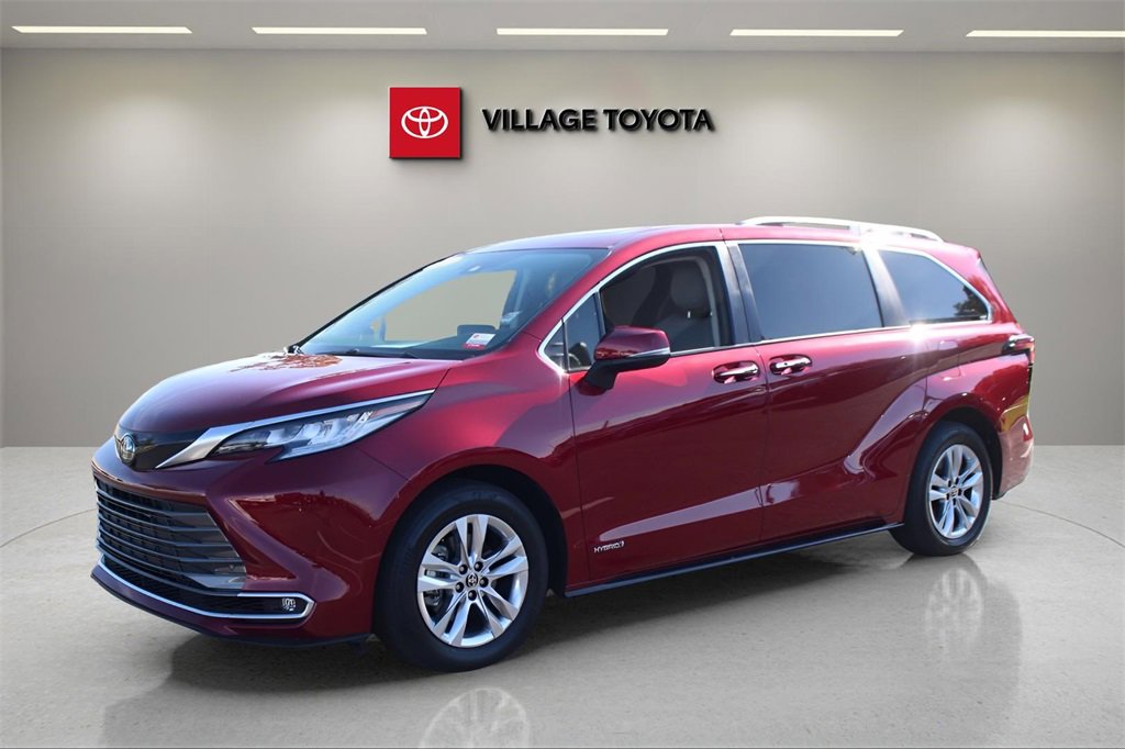 Certified 2021 Toyota Sienna Limited