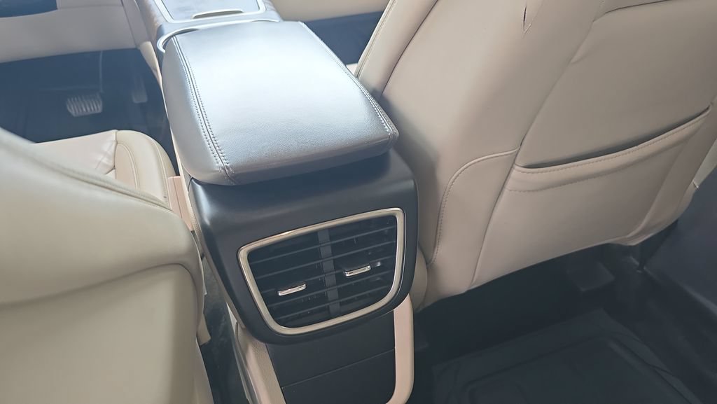 Used 2017 Lincoln MKX Select w/ Select Plus Package FWD image 11