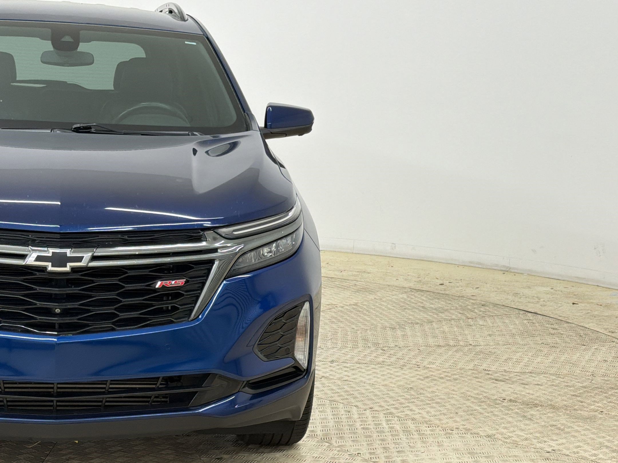 Used 2022 Chevrolet Equinox RS w/ RS Leather Package image 19