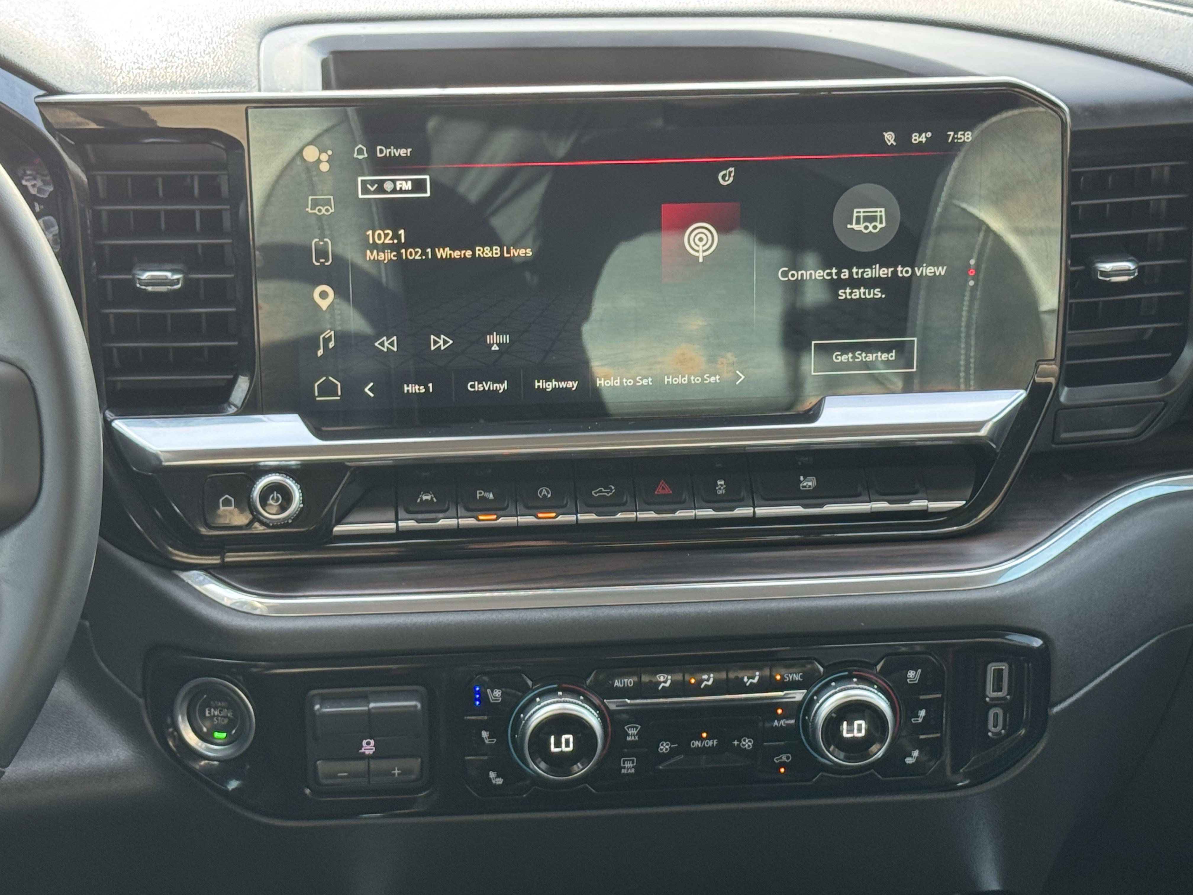 Used 2025 GMC Sierra 1500 SLT RWD image 16