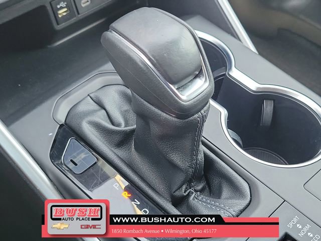 Used 2024 Toyota Highlander LE AWD/4WD image 32