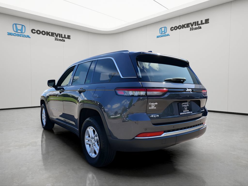 Used 2024 Jeep Grand Cherokee Laredo AWD/4WD image 8