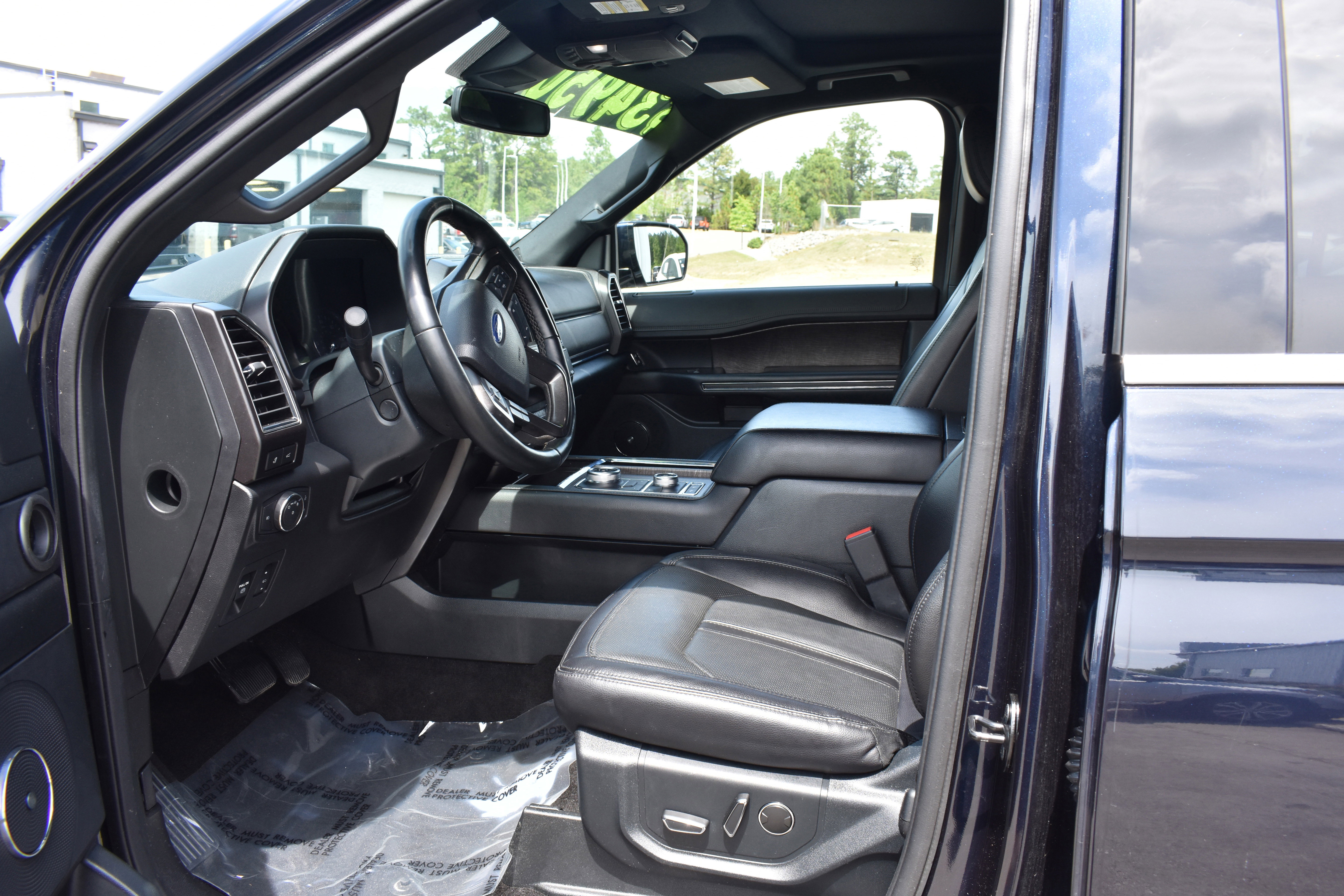 Used 2021 Ford Expedition Limited AWD/4WD image 12