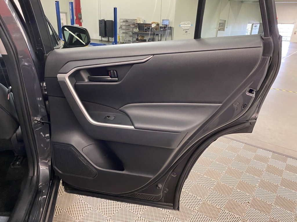 Used 2024 Toyota RAV4 LE image 37