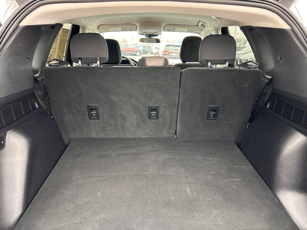 Used 2022 Ford Escape SE w/ Cold Weather Package image 26