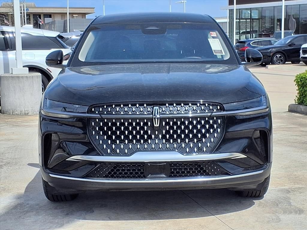 Used 2024 Lincoln Nautilus Premier image 6