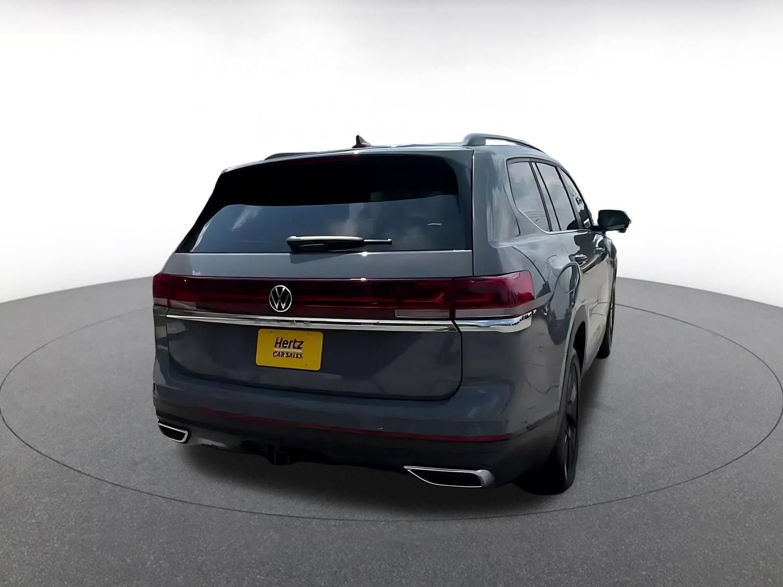 Used 2026 Volkswagen Atlas SE FWD image 12