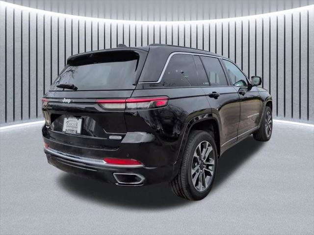 Certified 2024 Jeep Grand Cherokee Overland w/ Luxury Tech Group IV AWD/4WD image 7