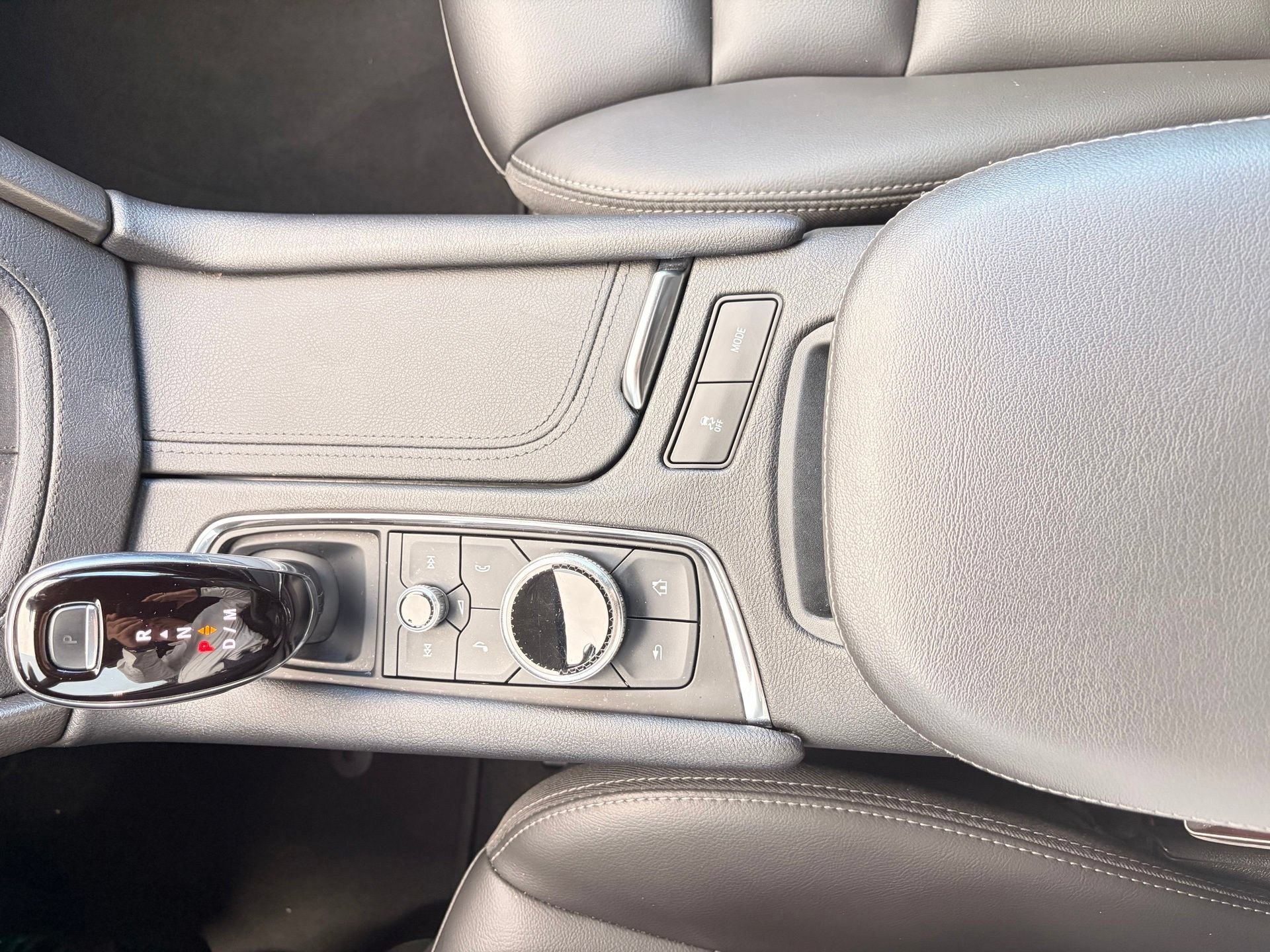Used 2022 Cadillac XT5 Luxury FWD image 14