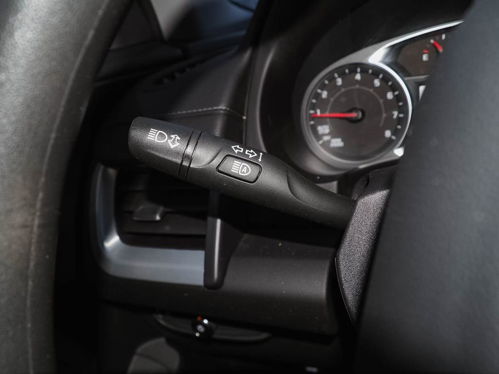 Used 2023 GMC Terrain SLE image 28