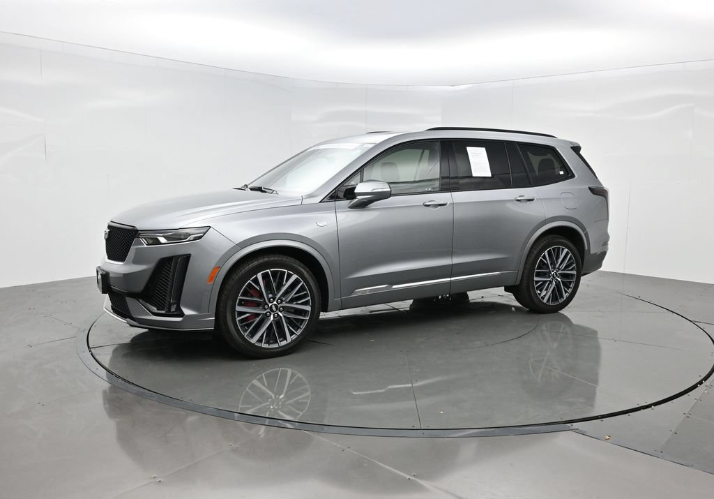Certified 2024 Cadillac XT6 Sport w/ Technology Package AWD/4WD image 2