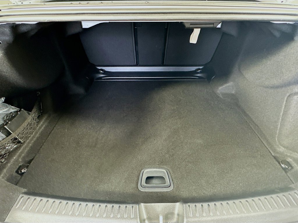 Used 2026 Mercedes-Benz E 350 4MATIC Sedan image 35