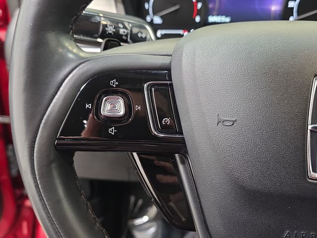 Used 2022 Lincoln Corsair AWD w/ Premium Package image 13