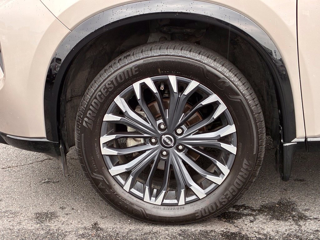 Used 2024 Nissan Rogue Platinum FWD image 54