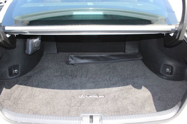Certified 2024 Lexus ES 300h w/ Premium Package FWD image 8