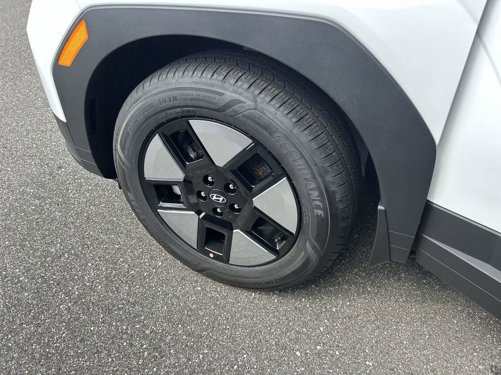 New 2026 Hyundai Santa Fe SE image 31