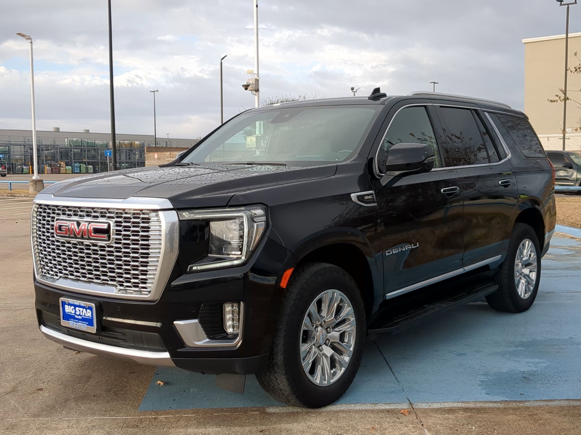 Used 2024 GMC Yukon Denali image 8