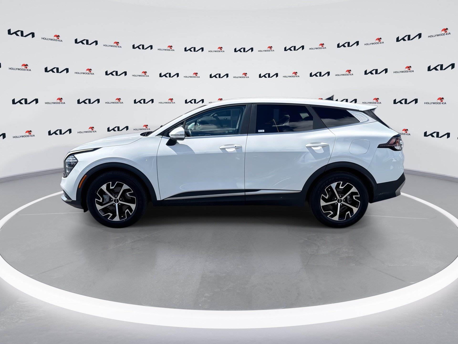 Certified 2024 Kia Sportage EX FWD image 5