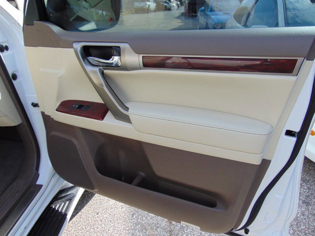 Used 2012 Lexus GX 460 Premium image 31