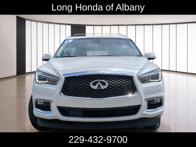 Used 2019 INFINITI QX60 Luxe w/ Essential Package FWD image 2