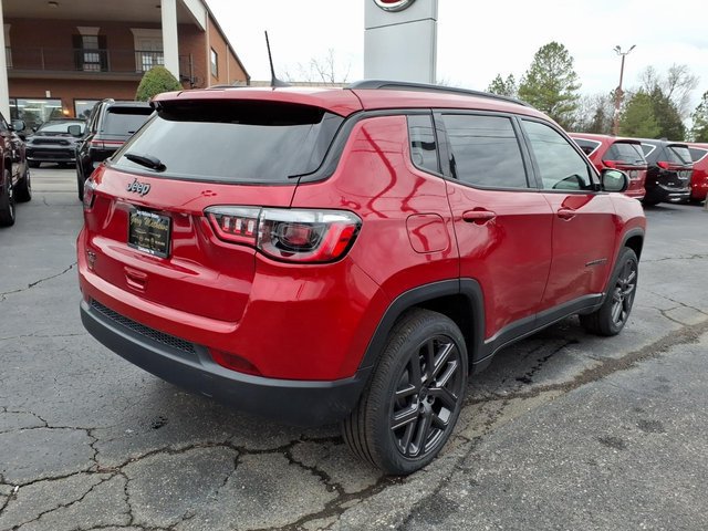 New 2026 Jeep Compass Latitude AWD/4WD image 3