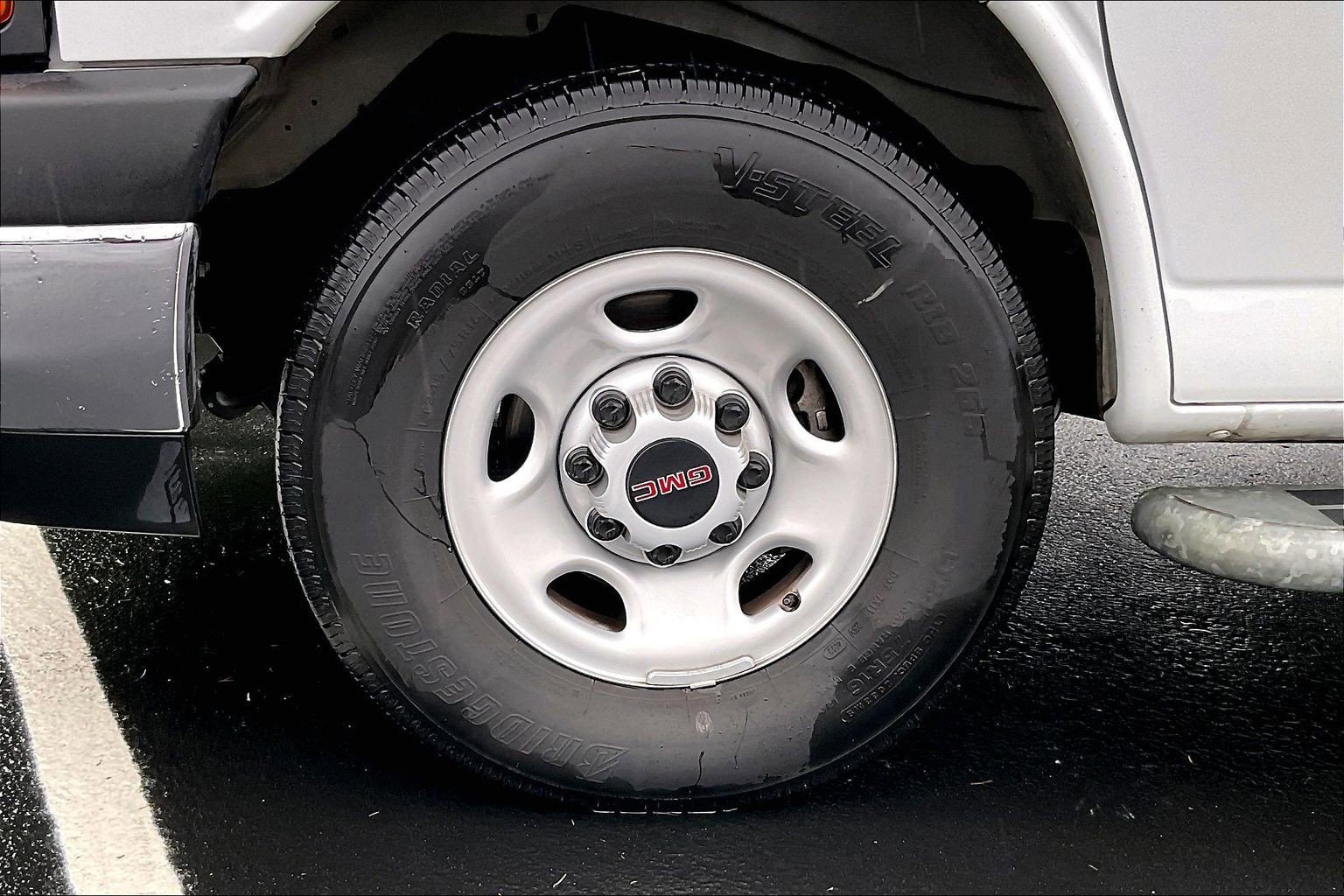 Certified 2024 GMC Savana 2500 w/ Driver Convenience Package image 8