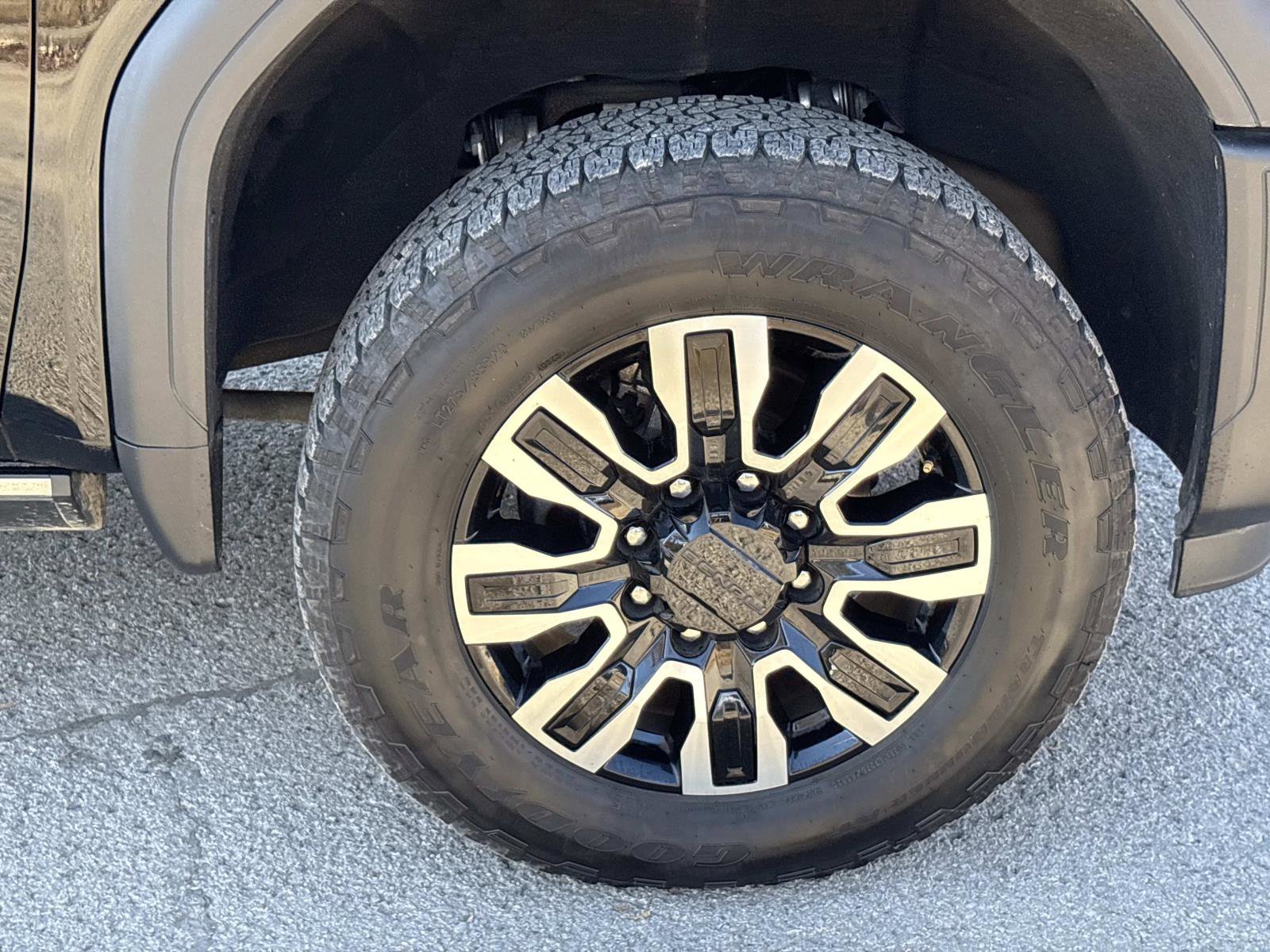 Certified 2024 GMC Sierra 2500 Denali Ultimate image 10