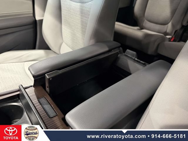 Certified 2023 Toyota Sienna LE FWD image 23