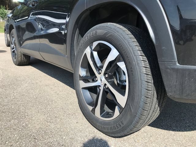 Certified 2024 Chevrolet Trax RS w/ Driver Confidence Package FWD image 35
