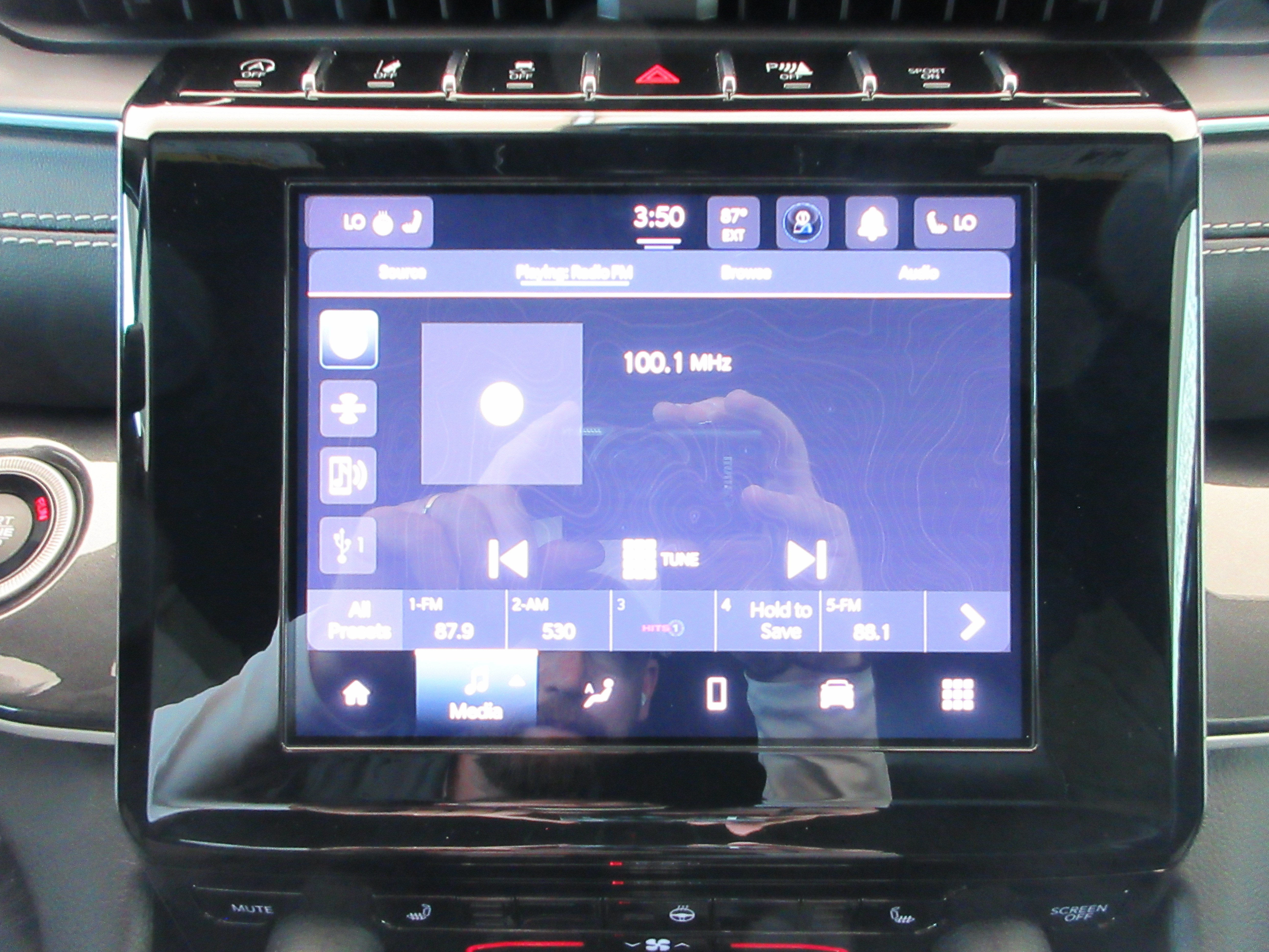 Used 2023 Jeep Grand Cherokee Altitude AWD/4WD image 38