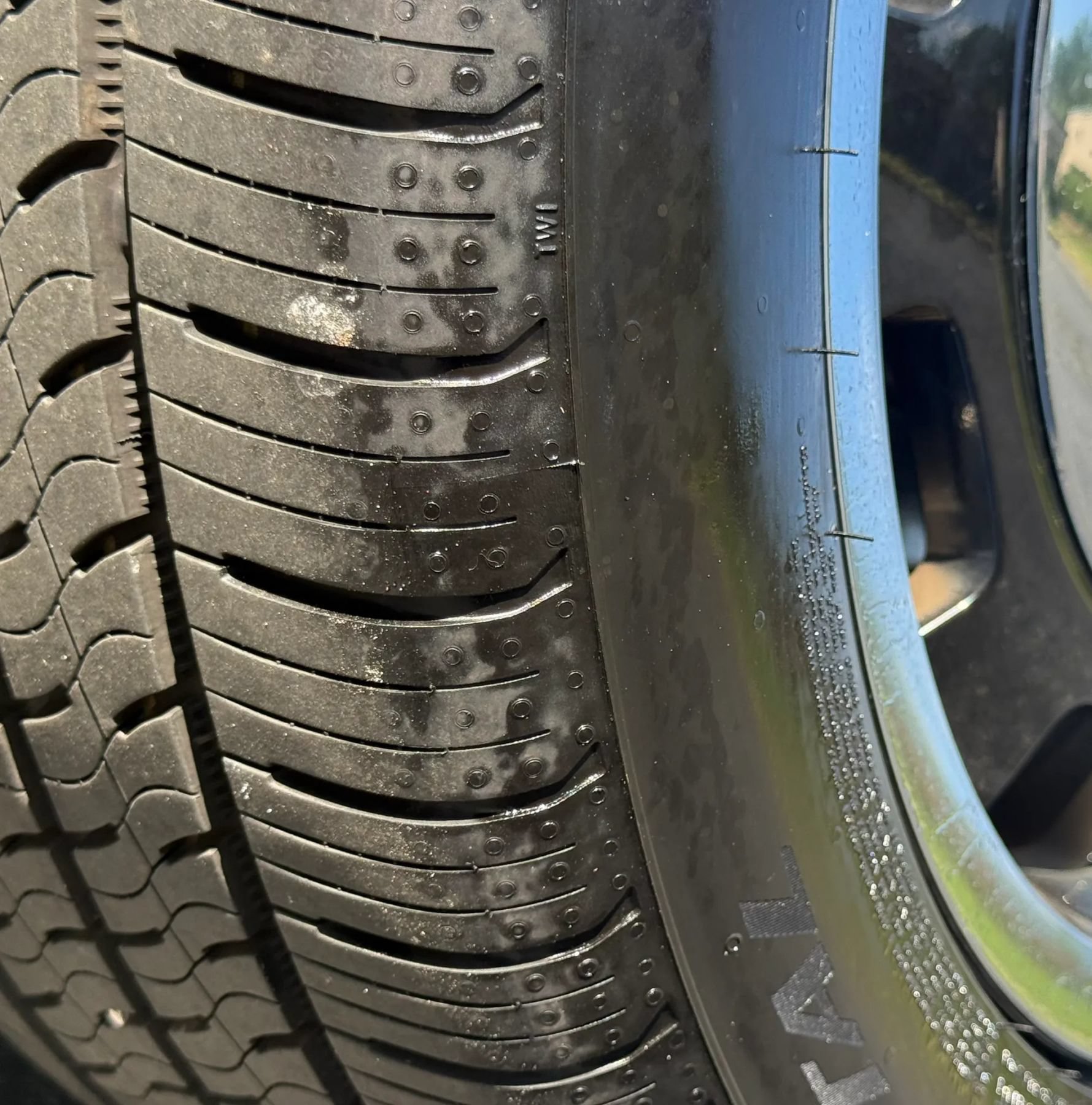 Used 2013 Volkswagen Beetle TDI FWD image 36