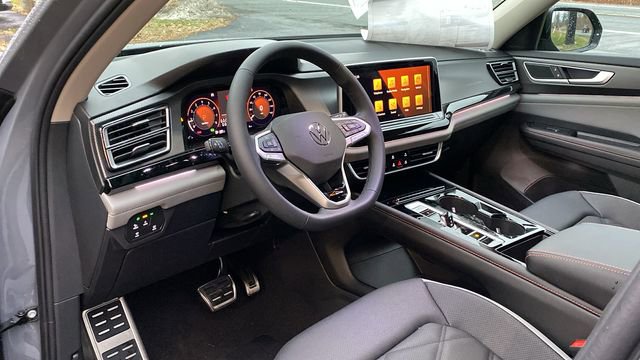 New 2026 Volkswagen Atlas Peak Edition image 11